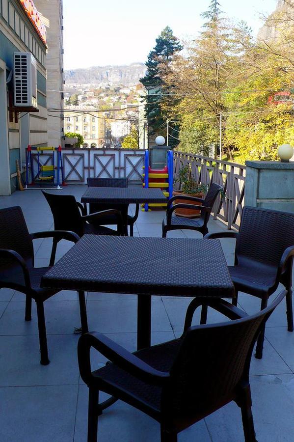 Hotel Newland Chiatura Экстерьер фото